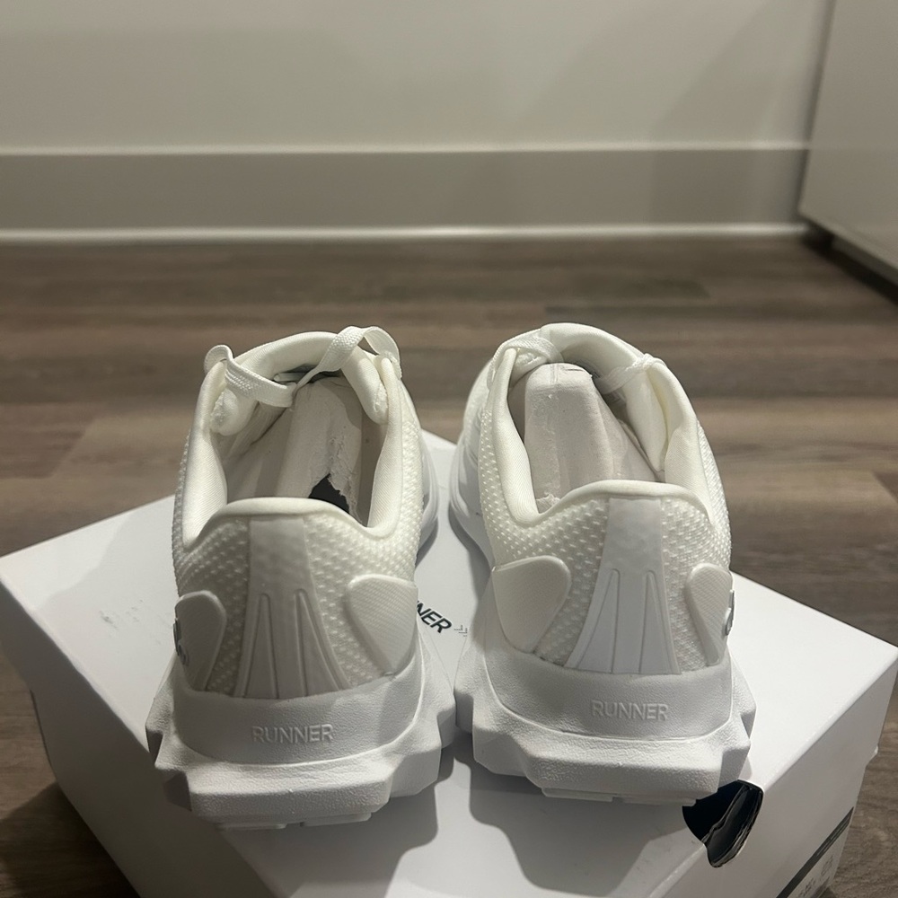 Alo White Sneakers W 8 - Picture 2 of 4